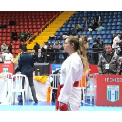 Atletas de karatê trazem medalhas para Campo Largo